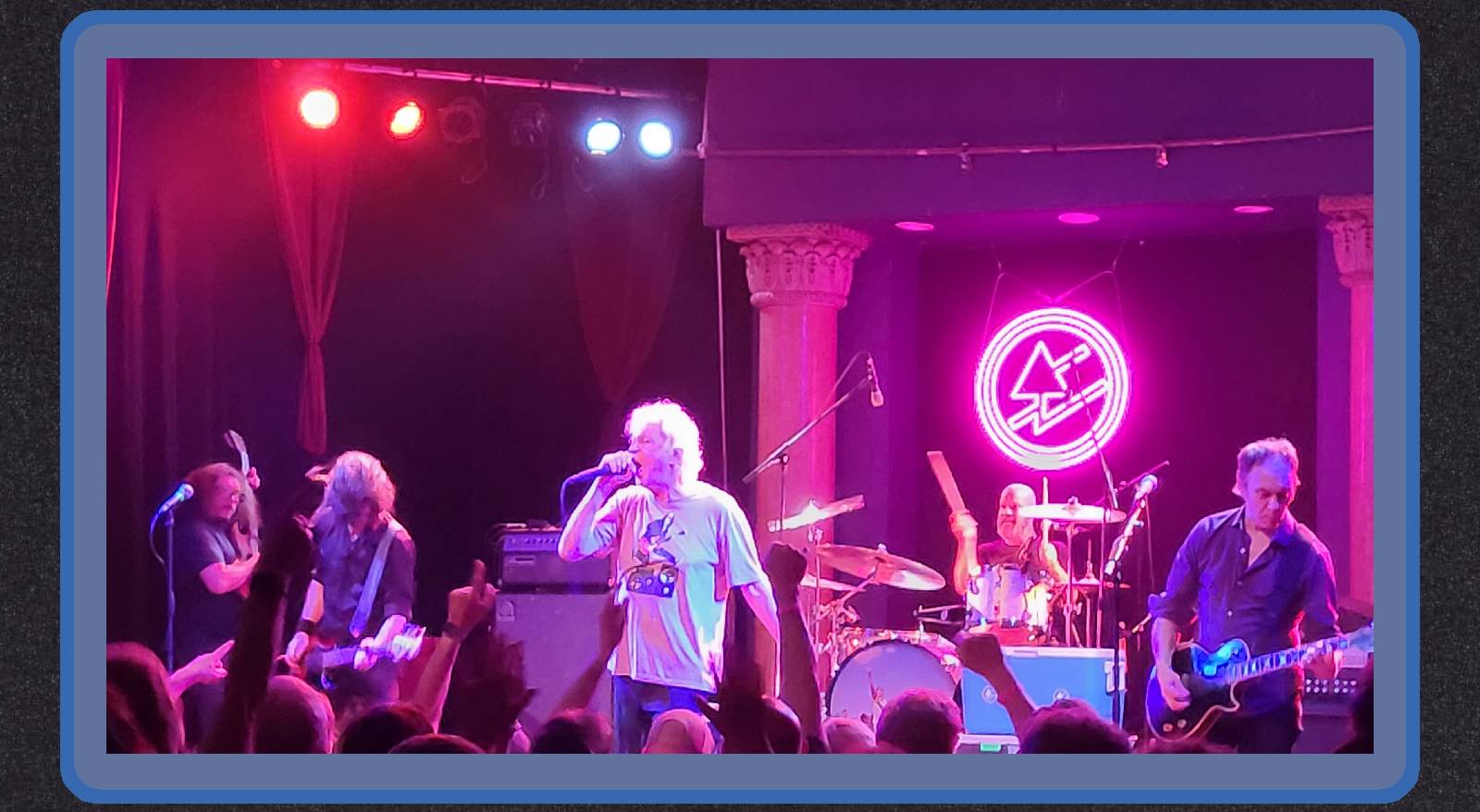 42 thoughts on my first Guided By Voices show